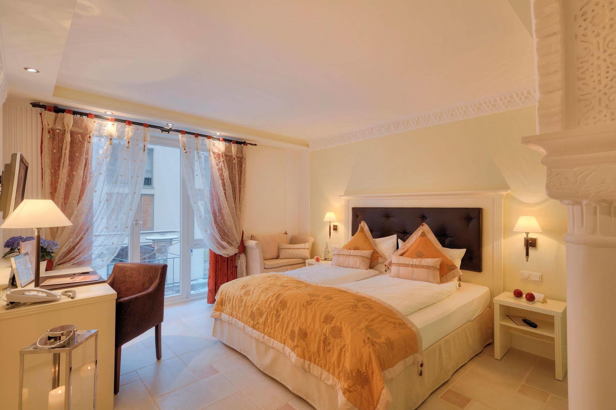 Boutiquehotel La Casa Tubingen Bagian luar foto