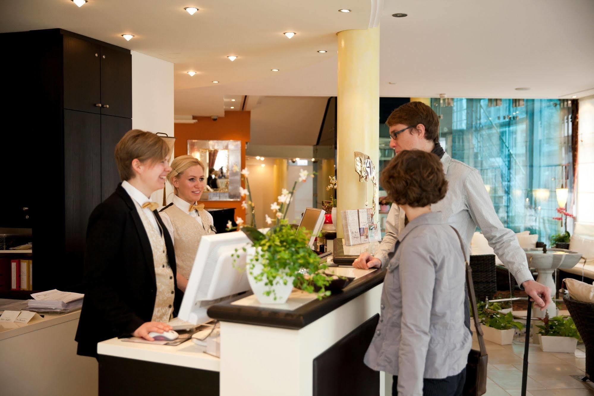 Boutiquehotel La Casa Tubingen Bagian luar foto